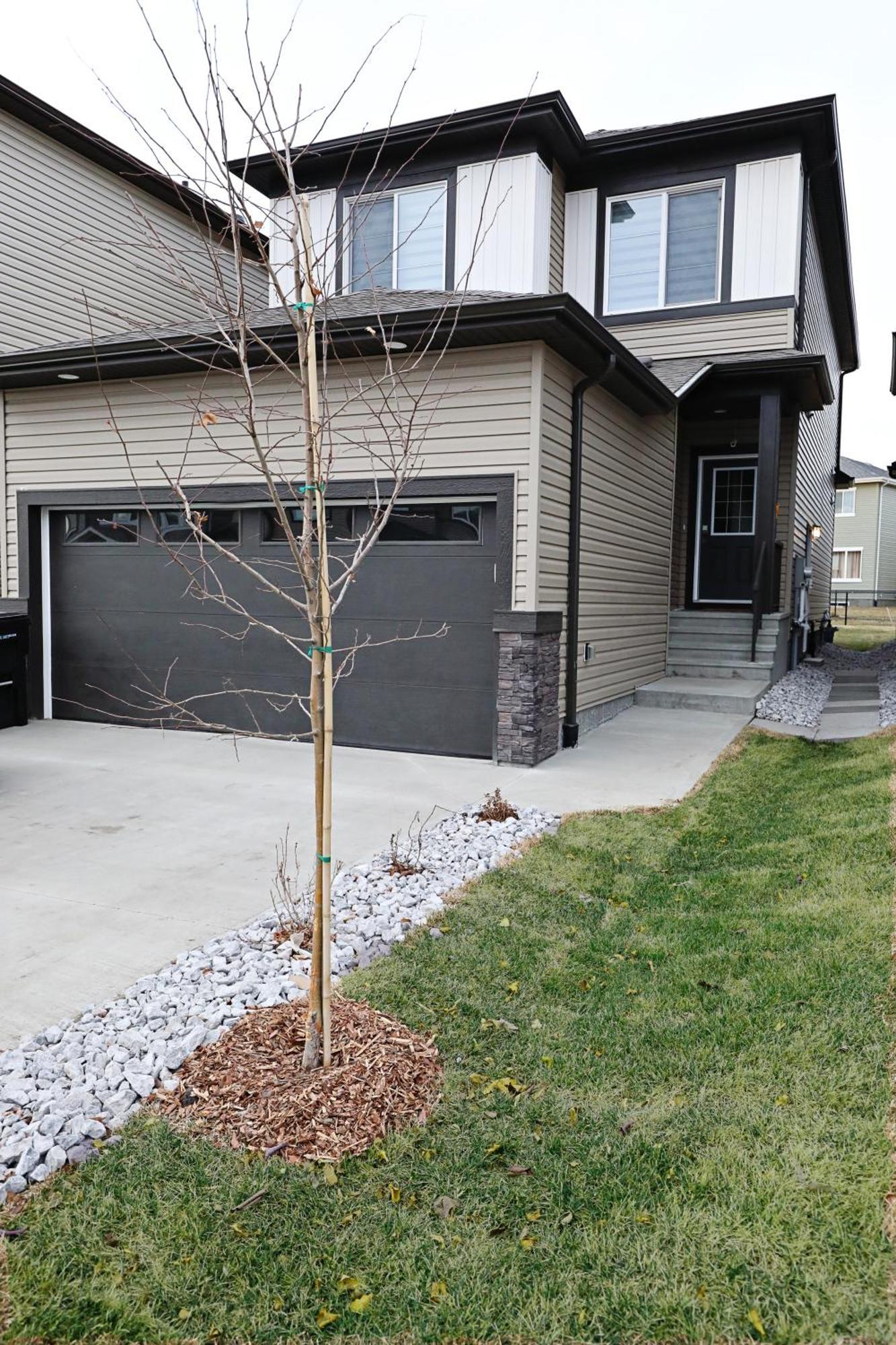 Beautiful Home With 4 King Beds,Airport,Disney+ Edmonton Buitenkant foto